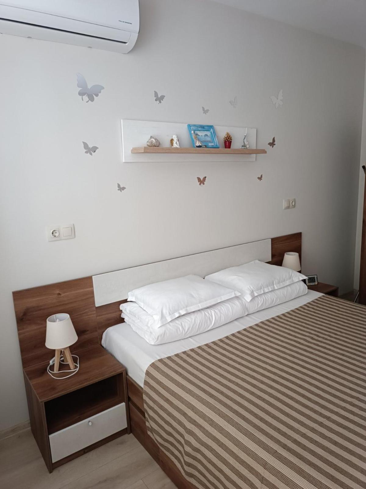 Megi Luxury Apartments Pomorie Exterior photo